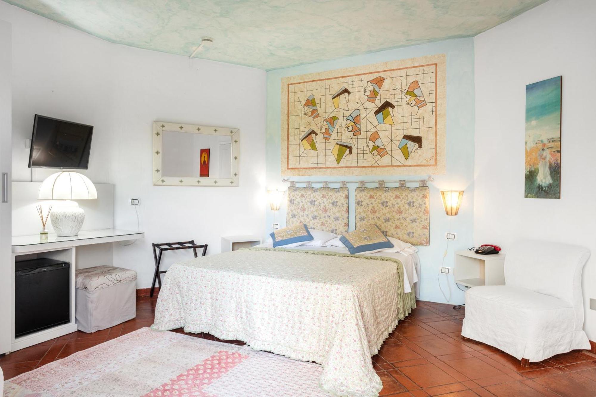 Hotel Stefania Boutique Hotel By The Beach Olbia Eksteriør billede